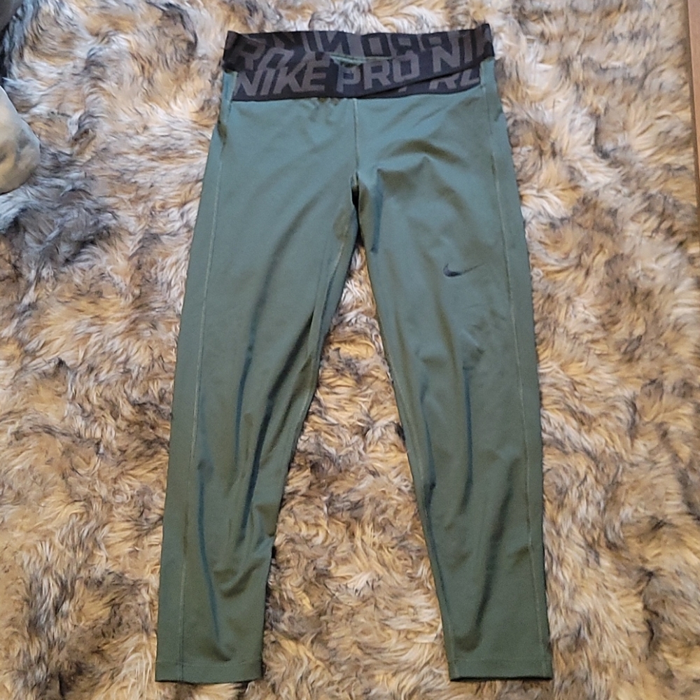 Nike leggings